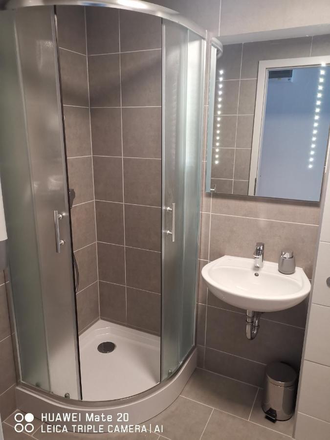 Апартаменти Csanad Apartman Шіофок Екстер'єр фото