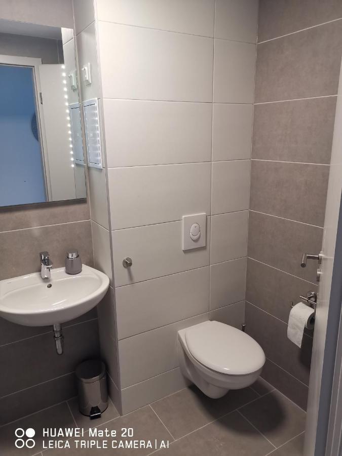 Апартаменти Csanad Apartman Шіофок Екстер'єр фото